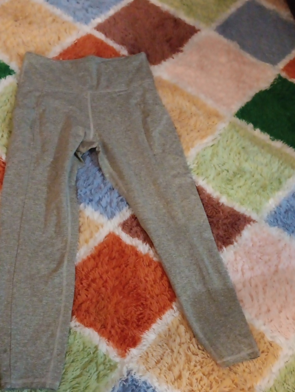Zobha Heather Gray/green Performance Leggings